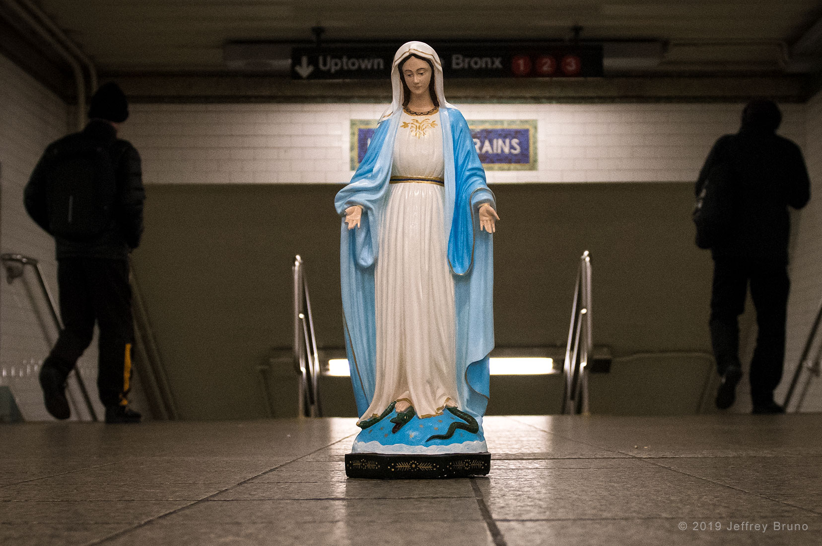 BLESSED MOTHER,SUBWAY,NEW YORK
